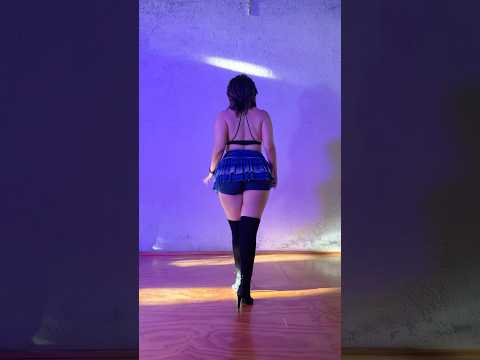 Ponte lokita - Katteyes Baile por Sanny