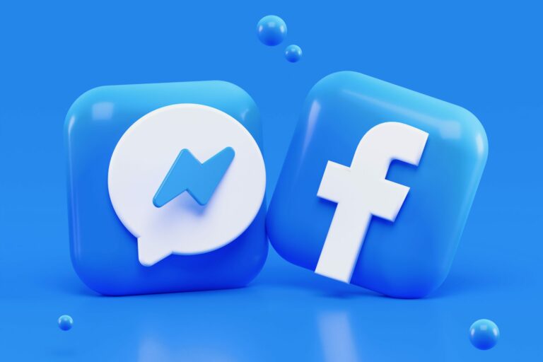 Qui est le fondateur du réseau social Facebook ?